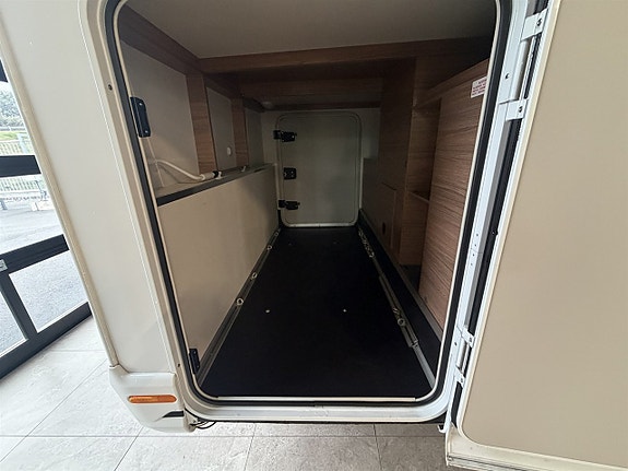 Knaus VAN TI 650 MEG/Aut/Långbädd /Lithium/Solcell 3 of 14