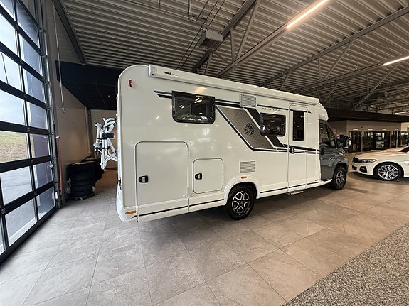 Knaus VAN TI 650 MEG/Aut/Långbädd /Lithium/Solcell 2 of 14