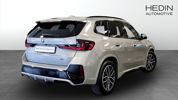 BMW iX1 2 of 12