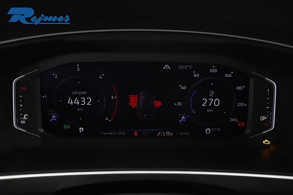 Volkswagen Tiguan 15 of 24