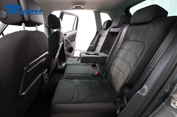 Volkswagen Tiguan 9 of 24