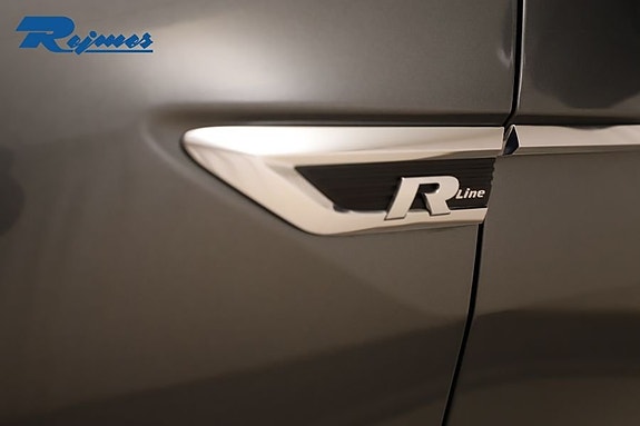 Volkswagen Tiguan 12 of 24