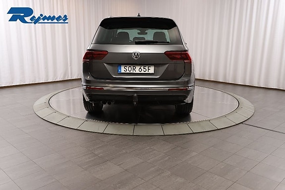 Volkswagen Tiguan 17 of 24