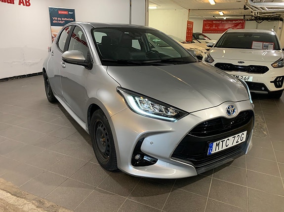 Toyota Yaris 23 of 25