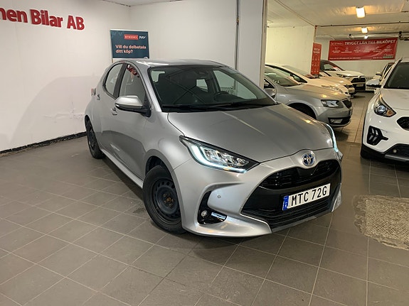 Toyota Yaris 3 of 25