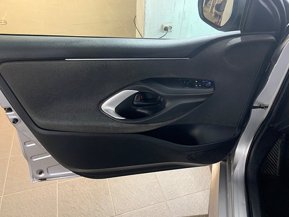 Toyota Yaris 22 of 25