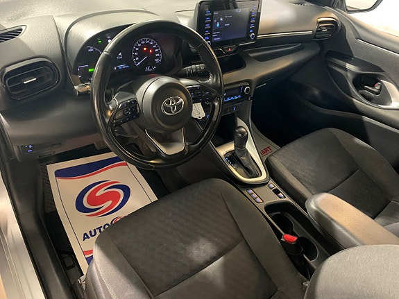 Toyota Yaris 14 of 25