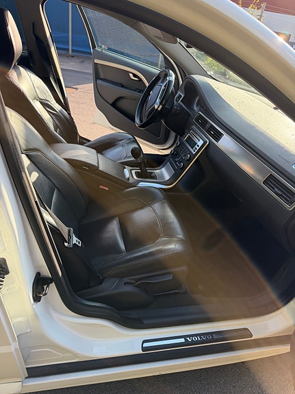 Volvo V70 7 of 7