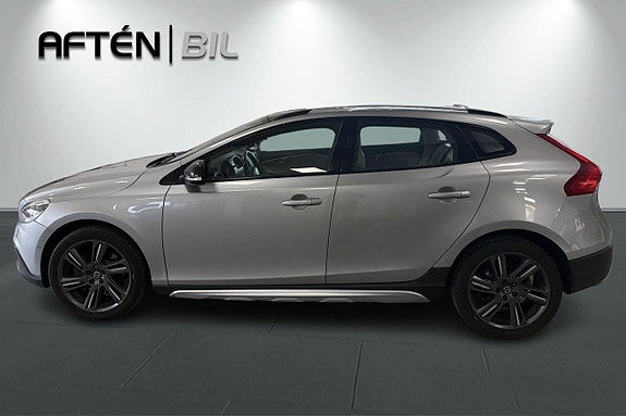 Volvo V40 Cross Country 7 of 19