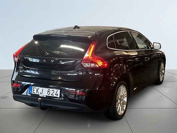 Volvo V40 6 of 18