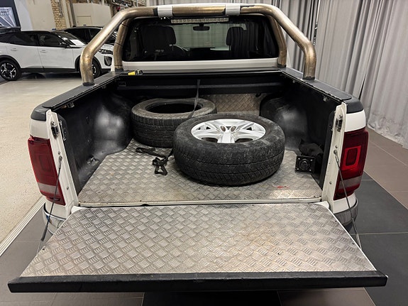 Volkswagen Amarok 4 of 11