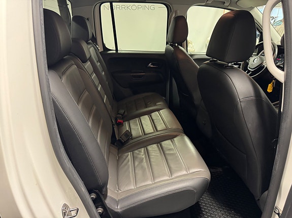 Volkswagen Amarok 9 of 11