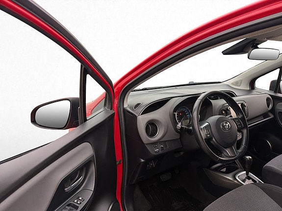 Toyota Yaris 9 of 28