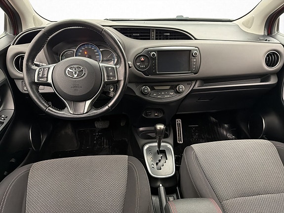 Toyota Yaris 11 of 28
