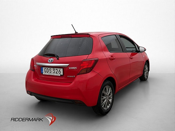 Toyota Yaris 8 of 28