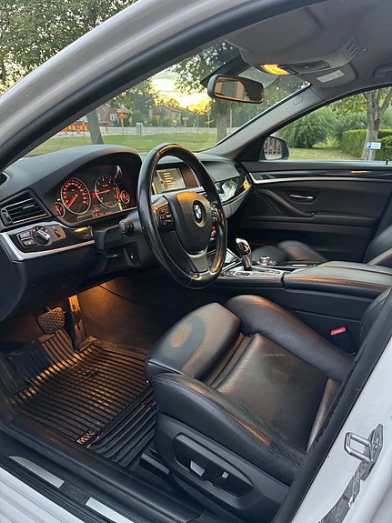 BMW 520d 2 of 6