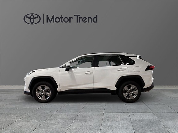 Toyota RAV4 4 of 20