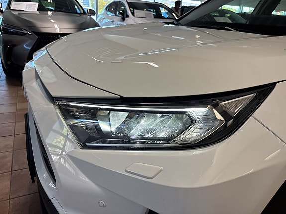 Toyota RAV4 20 of 20