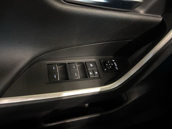 Toyota RAV4 19 of 20
