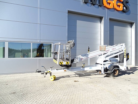 Dino 180XT Skylift 2 of 4