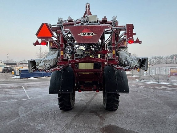 Hardi Commander 5500 Twin 3 of 6
