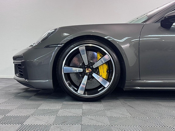 Porsche 911 Turbo S 23 of 25