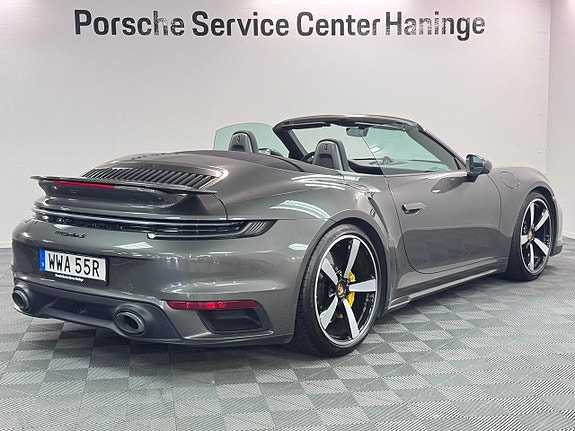 Porsche 911 Turbo S 4 of 25