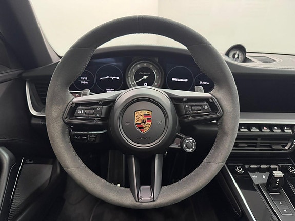 Porsche 911 Turbo S 16 of 25