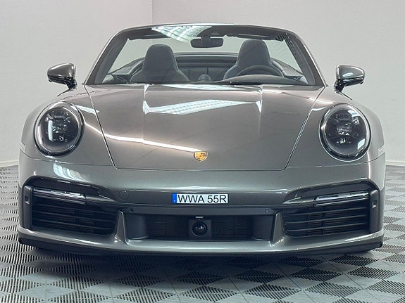 Porsche 911 Turbo S 2 of 25