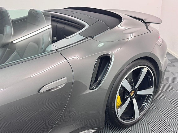 Porsche 911 Turbo S 20 of 25