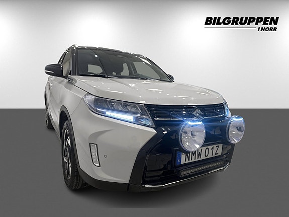 Suzuki Vitara 3 of 16