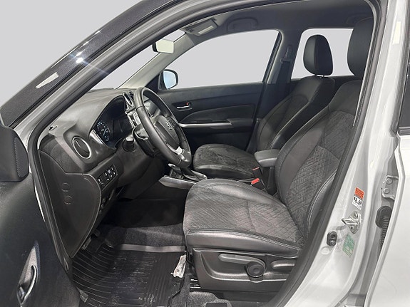 Suzuki Vitara 8 of 16