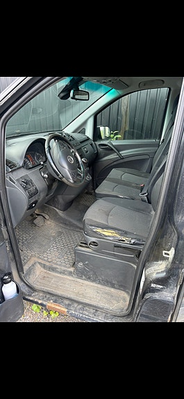 Mercedes-Benz Vito 113 4 of 6