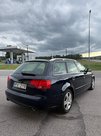 Audi A4 2 of 7