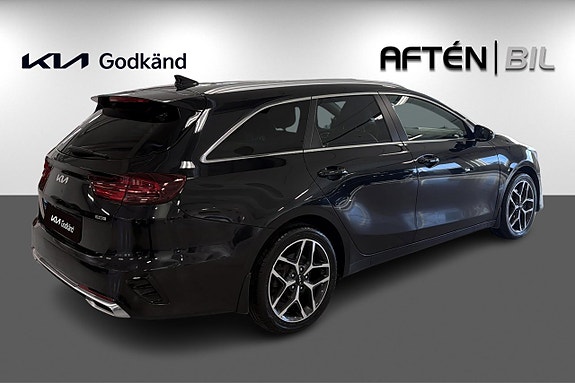 Kia Ceed 8 of 24