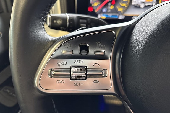 Mercedes-Benz G400 18 of 21