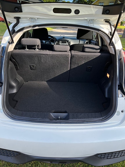 Nissan Juke 5 of 8