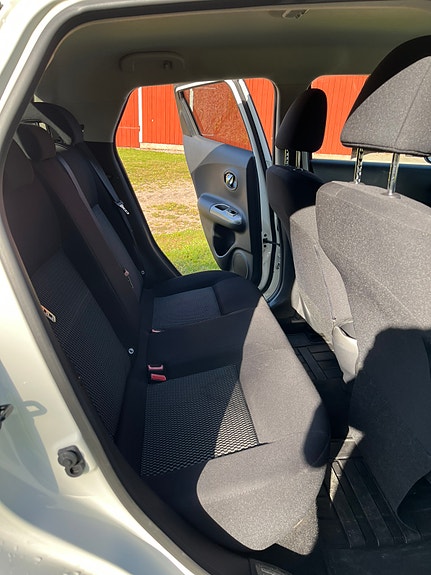 Nissan Juke 8 of 8