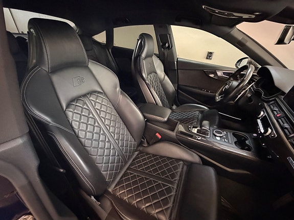 Audi S5 10 of 19