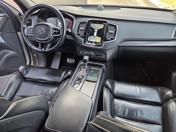 Volvo XC90 23 of 23