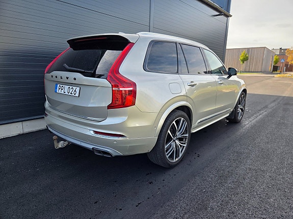 Volvo XC90 6 of 23