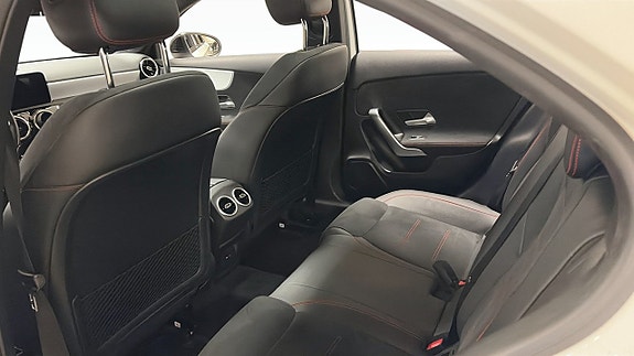 Mercedes-Benz A200 12 of 14