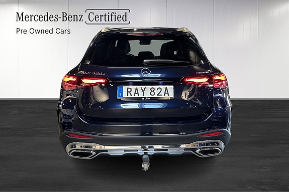 Mercedes-Benz GLC300 e 16 of 27