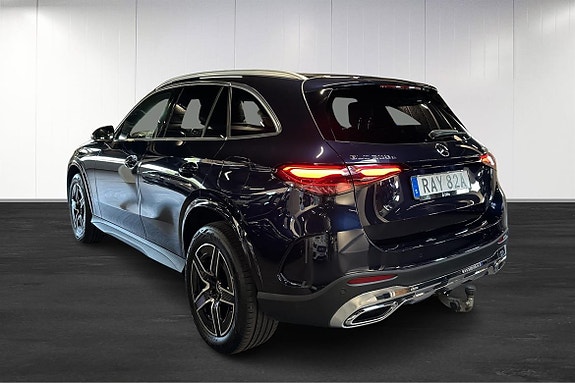 Mercedes-Benz GLC300 e 3 of 27