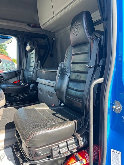 Scania R660 V8 6x2*4 Lastväxlare, ADR, Liftdumper, Euro 6 11 of 12