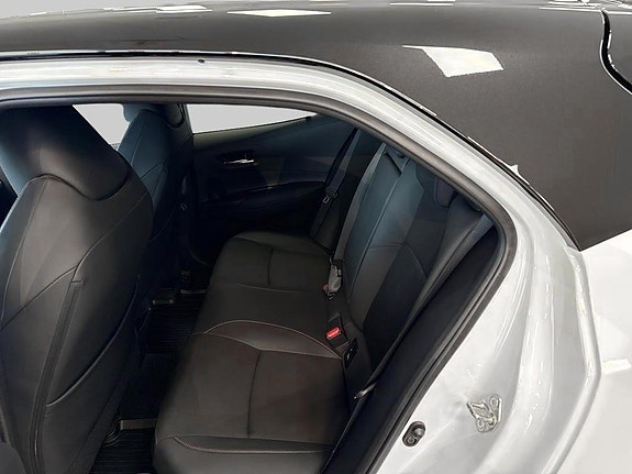 Toyota Corolla 7 of 10