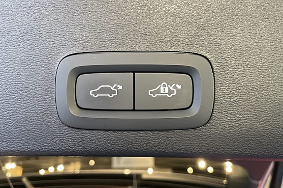 Volvo XC40 14 of 15