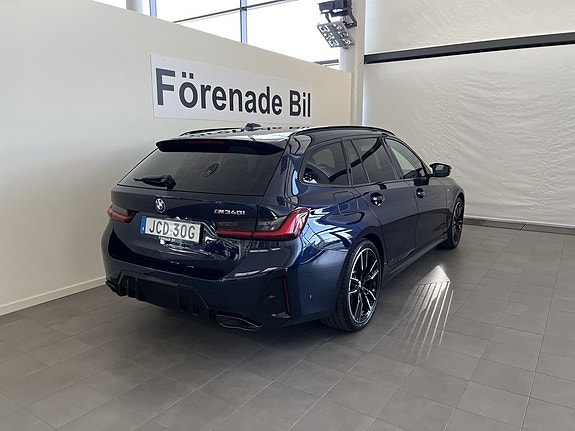 BMW M340i 15 of 16