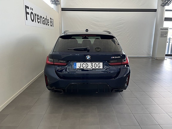 BMW M340i 14 of 16