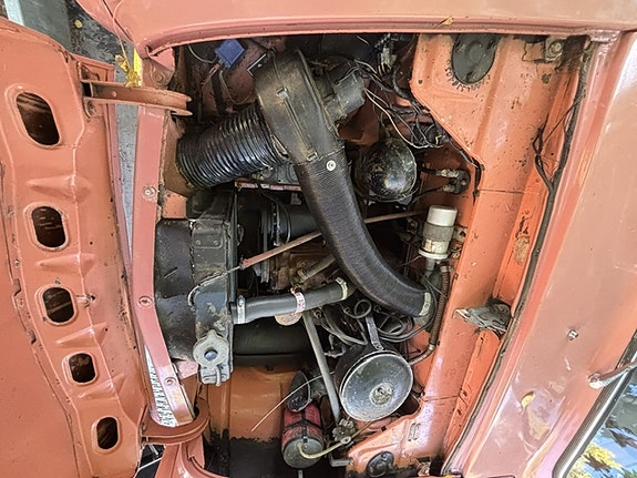 Ford Anglia 10 of 11